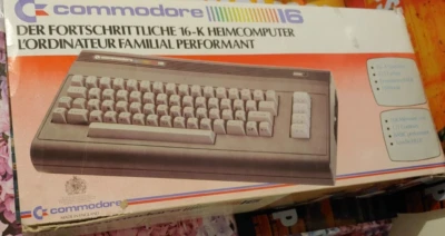 Commodore C 16  (+  NT, TV Cable, Manual) in OVP  works 8-bit SEALED .264 144363 - Bild 1 von 4