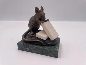 "La souris grignotant du sucre di Clovis-Edmond MASSON (1838-1913) - Foto 1 di 7