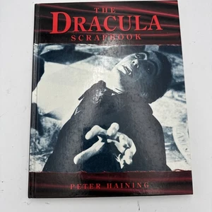 THE DRACULA SCRAPBOOK (1987) HC/DJ—PETER HAINING—1992 EDITION—VAMPIRES—XLNT - Imagen 1 de 2