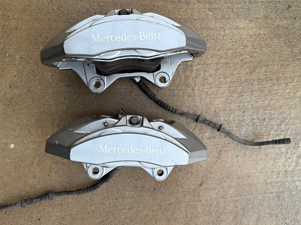 Pinza de freno delantera izquierda/derecha mercedes-benz 2014-2017 mercedes s550 w222 oem Foto 1 de 4
