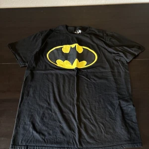Batman- Black T- Shirt Men's L - Picture 1 of 4