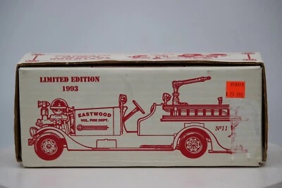 ERTL Collectibles 1926 Seagrave Pumper Eastwood Vol. Fire Dept. Die-Cast Bank - Image 1 of 4
