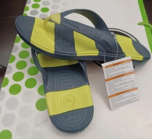 CROCS Crocband FLIP FLOP SHOE~Blue Gold~Men 10~Women 12~MICHIGAN WOLVERINES NWT - Picture 1 of 5