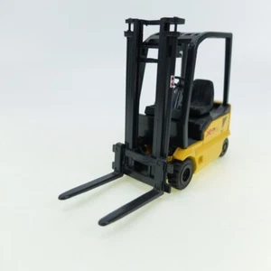OM X E18 OLD CARs g 28 1:25 - Picture 1 of 3