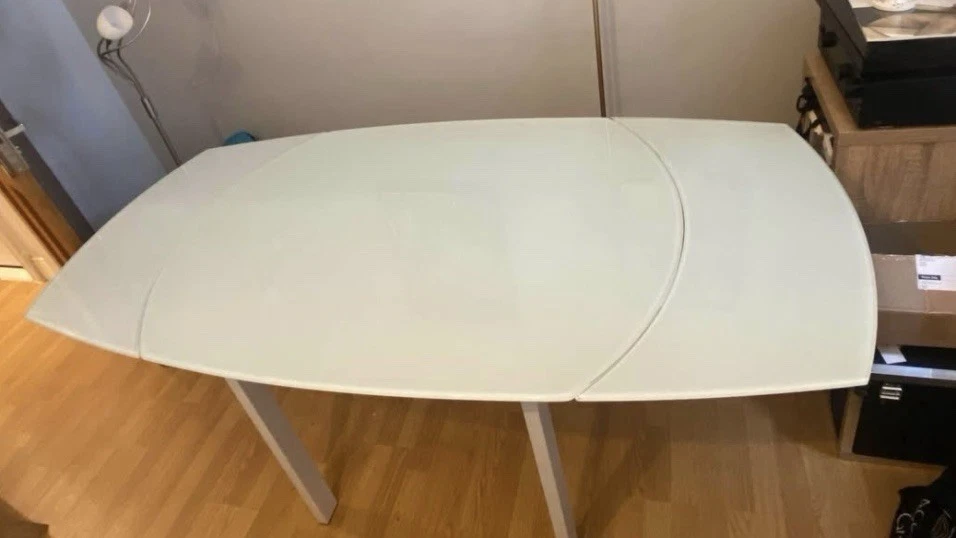 DWELL Lexington Extending Dining Table, White glass Ex Display £699 - Image 1 of 4