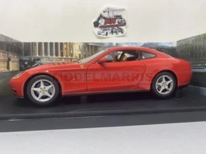 Hot Wheels B6047 Ferrari 612 Scaglietti 2004 1/18 KM0 - Picture 1 of 3