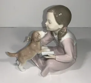 LLADRO “Don’t Be Impatient” #8033 Girl Reading With Dog Retired “Mint In Box” - Picture 1 of 8