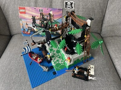 Juego de Refugio Lego Piratas 6273 Rock Island De Colección 100% COMPLETO con Instrucciones Foto 1 de 4