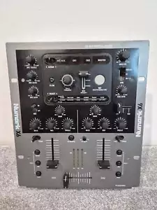 Numark X6 - Mixer digitale antigraffio a due canali con alimentatore - Foto 1 di 10