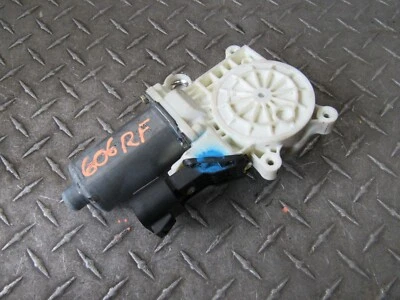 2006 CADILLAC SRX RIGHT PASSENGER FRONT WINDOW MOTOR 4.6L - Image 1 of 4