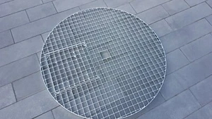 Springbrunnenabdeckrost Rundrost,Brunnengitterrost,Gitterrost Ø 1100 mm 30/30/2 - Bild 1 von 5