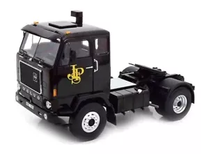 Volvo F88 John Player Special 1971 MCG18217 MCG 1:18 ¡nuevo en caja! - Imagen 1 de 1