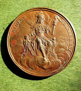 FRANCE- .c.1750- MADNESS- BRONZE SATIRICAL MEDAL by ROETTIERS- VERY RARE - Picture 1 of 2