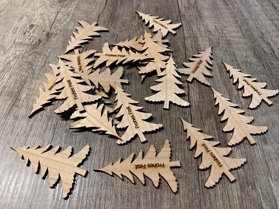 25 Streudeko Holz Frohes Fest basteln Weihnachten Xmas Tanne Weihnachtsbaum Baum - Bild 1 von 3