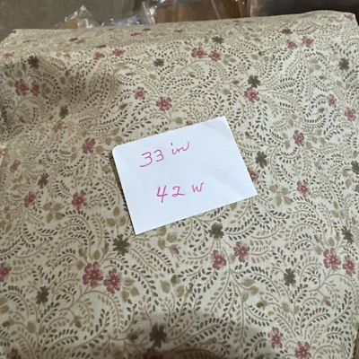 Tela remanente de colección Peter Pan bronceada floral rosa verde pequeña 1/2 yarda Foto 1 de 4