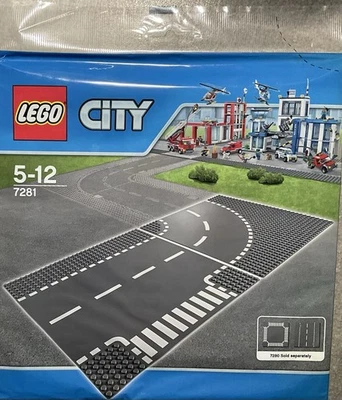 LEGO CITY: T Junction And Curved Road Plates 7281 - Image 1 of 2