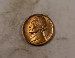 1938-D Jefferson Nickel * Gem BU Full Steps + Rainbow Toned * XN832 - Picture 1 of 4