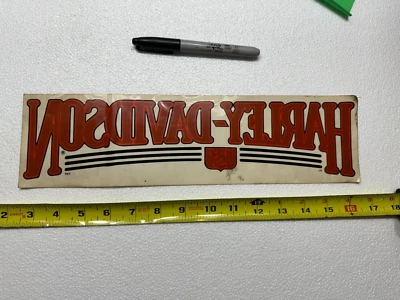 Harley Davidson OEM NOS Calcomanía 14143-86 PLATA ROJA FLST FLSTC EMBLEMA GENUINO B3 Foto 1 de 4