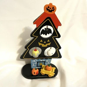 Halloween Table Top Tree Decor 7” Tall Wood 5 Small Ornaments NEW - Picture 1 of 6