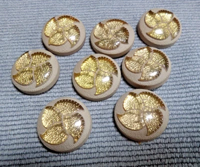 8 Botones de Celuloide Antiguos Vintage HOJAS DE LÁMINA DORADA DEBAJO TRANSPARENTE Foto 1 de 4