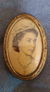 Stunning Vintage Brooch Commemorating The Coronation Queen Elizabeth II In 1953 - Picture 1 of 4