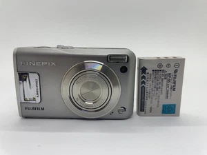 Fujifilm FinePix F31fd 6.3MP  3x Silver Compact Digital Camera Used From Japan - Picture 1 of 7