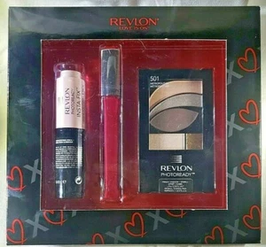 Revlon PhotoReady Love Is On Gift Set Eye Shadow Lip Gloss Highlighter Makeup - Picture 1 of 3