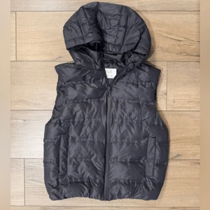 Zara Boys black gray puffer vest winter warm 8 9 130 cm active coat jacket - Picture 1 of 1