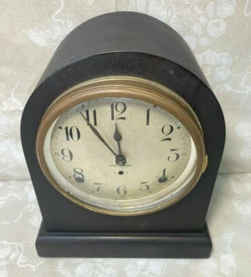Reloj de sobremesa Seth Thomas con estuche de caoba funciona y golpea movimiento 89 Foto 1 de 4