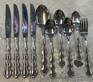 10 Vtg Oneida MOZART Deluxe Stainless Flatware Silverware Fork Knives Spoons - Picture 1 of 7