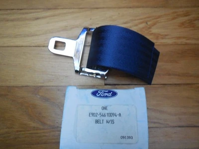 NOS 1988 1989 Lincoln Continental Front Seat Outboard Safety Belt Tongue Blue - Image 1 of 2