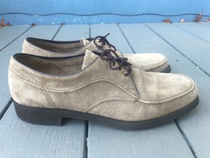 hush puppies shoes outlet near me
