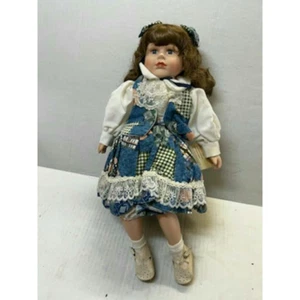 Vintage Heritage Mint The Sitting Pretty Collection Porzellanpuppe gewellt brünette - Bild 1 von 4