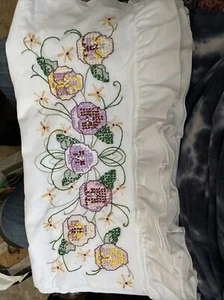 2- VTG Embroidered Pillow Cases Cross Stitch Pansies Purple Pink Yellow - Picture 1 of 5