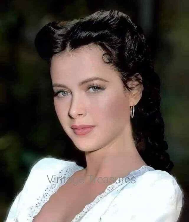 Beautiful Hedy Lamarr Portrait Photo Print Poster - Image 1 of 1