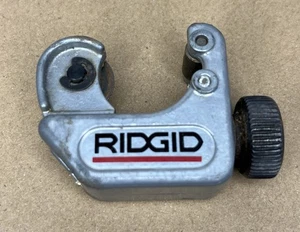 Ridgid Tubing Cutter No. 104 - Cuts 3/16 to 15/16 5 to 24mm - Excellent. - Picture 1 of 5