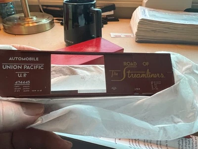 Red Caboose HO Kit SP #474445 40’ AAR Box Car Staggered Doors Union Pacific OB - Image 1 of 4