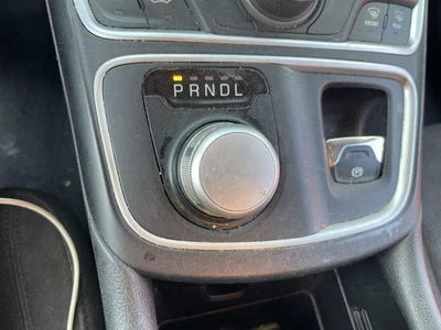 Chrysler 200 2015 cambio de transmisión 979893 Foto 1 de 4