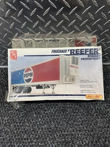 AMT Matchbox Pepsi Fruehauf Reefer Trailer 1:43 Sealed Model Kit PK 7108 - Bild 1 von 6