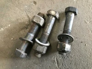 VT VX VU WH VY VZ WK WL Calais Berlina tail shaft bolt suit 3 bolt diff - Picture 1 of 1