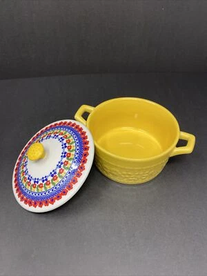 Mini cazuela de cerámica Pioneer Woman con tapa 14,4 oz amarillo deslumbrante dalias Foto 1 de 4