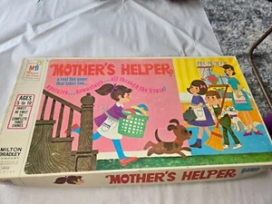 Juego de mesa vintage Mother’s Helper 1969 Milton Bradley #4933 - Falta 1 peón - Imagen 1 de 4