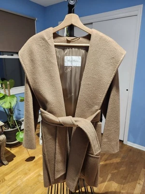 Maxmara Women's Classic Water Ripple Coat Camel size 4 - Image 1 of 4