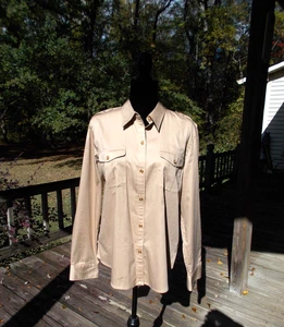 CHAPS Damen X-Large beige Knopfleiste Goldknöpfe Langarmshirt gebraucht, in einwandfreiem Zustand - Bild 1 von 5