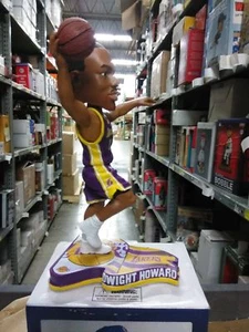 Dwight Howard Los Angeles Lakers Bandera Base FOCO 13 Los Angeles Lakers Bobblehead - Imagen 1 de 1