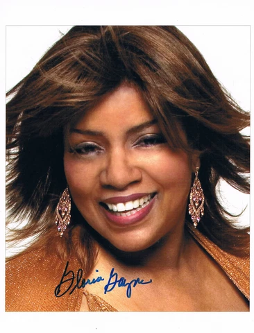 Gloria Gaynor 1949- genuine autograph photo 8"x11" signed In Person US singer Cover