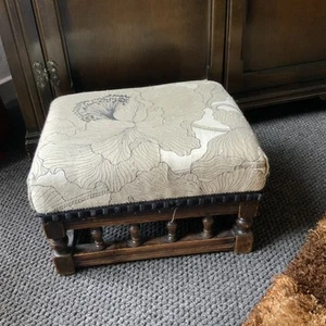 FABULOUS VINTAGE WOODEN STOOL / FOOTSTOOL WITH PADDED / RECOVERED TOP 8” TALL - Picture 1 of 17