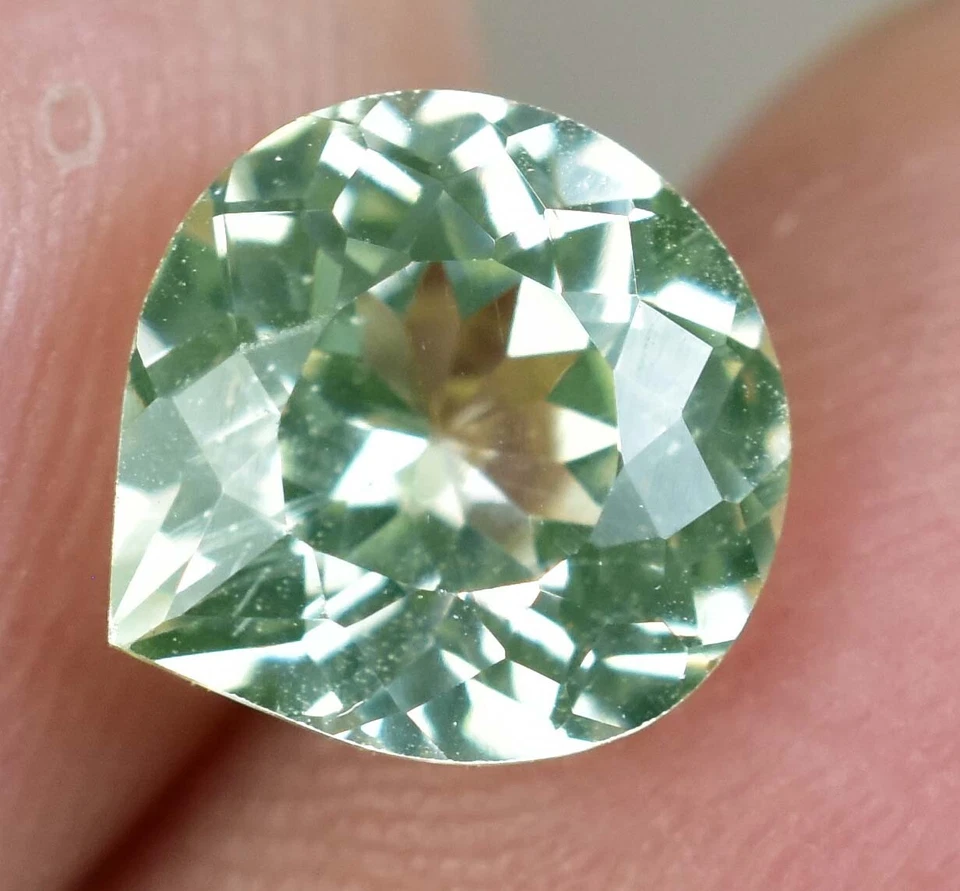 2.10 CT Natürlich Grün Peridot Birne Form VVS Pak Edelstein Agl Certified - Bild 1 von 4