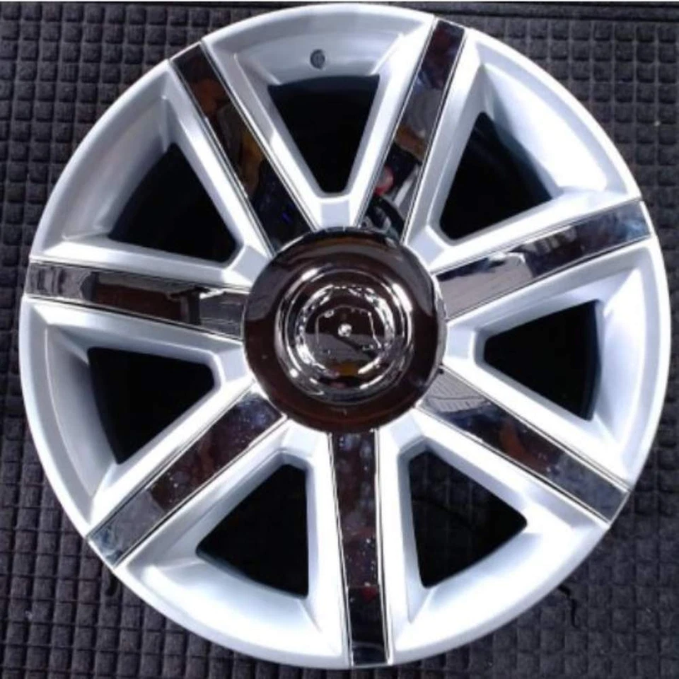 Cadillac Escalade Compatible Replica Hyper with Chrome Inserts 22 inch Chrome W - Image 1 of 1