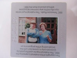 Patricia Routledge Keeping Up Apariences (35mm Slide) Buen enfoque sin reflexión - Imagen 1 de 2